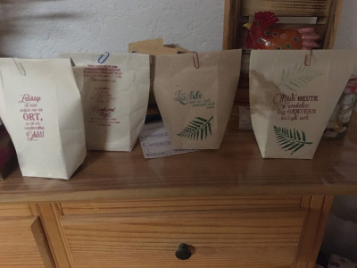 geschenktten-tetrapack-3klein.jpg geschenktten-tetrapack-3klein.jpg